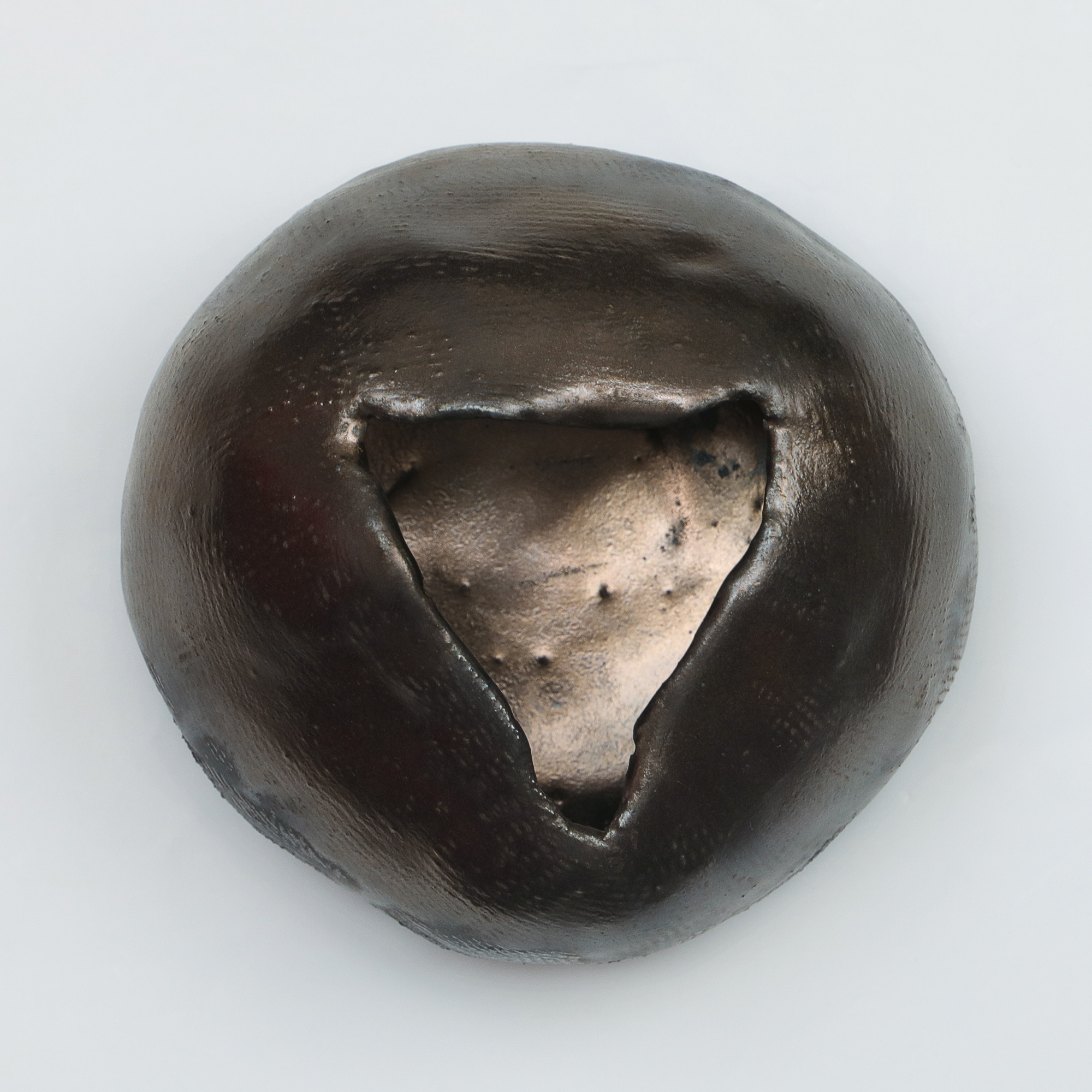 Detail Keramik Mond Moon Vase alt gold bronze rund Kugel Metall schwarz metallisch