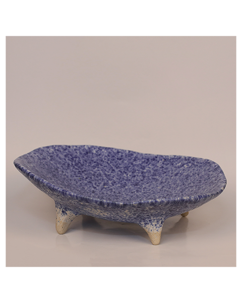 White Blue dotted flat bowl with feet - L20 x B17,5 x H6,5 cm - 10 Euro