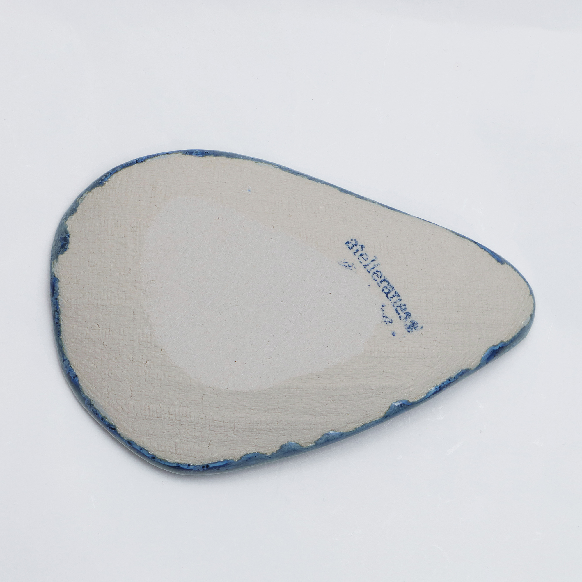 Detail XS Mini Schmuck Deko Schale Blatt blau Kristalle Keramik Geschirr Unikat Kunst