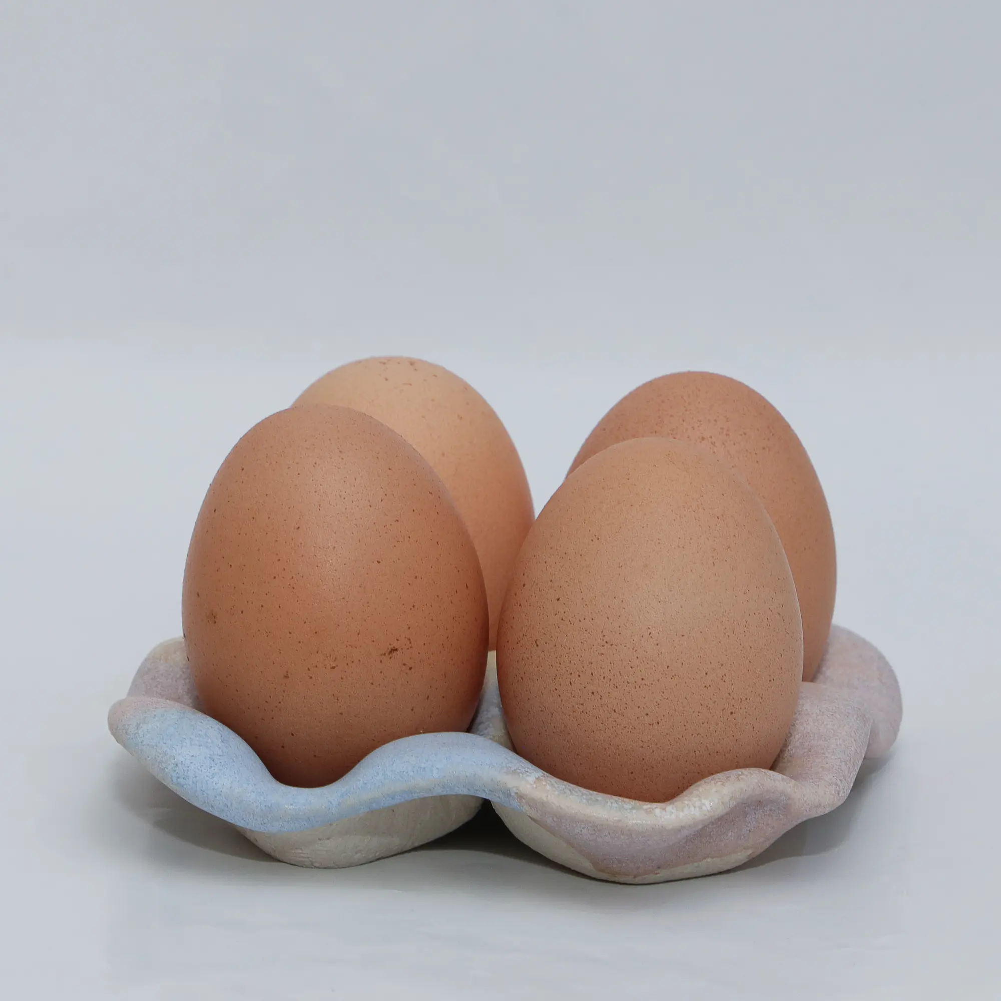 4er Eier Becher Halter Steinzeug pastell gelb rosa blau Künstler Unikat Keramik