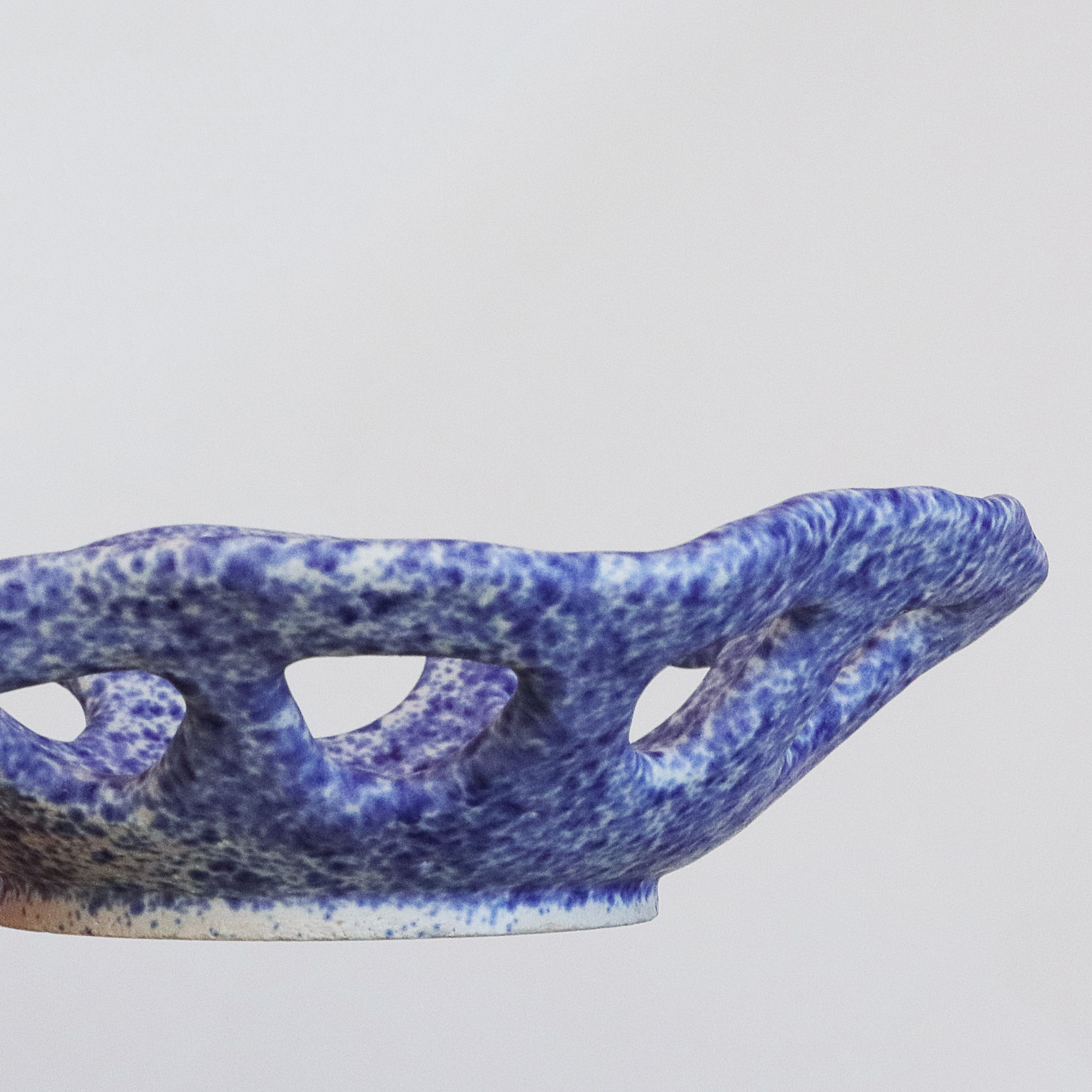 Nahaufnahme Kleine blau weiß Künstler Deko Obst Schale Keramik Steinzeug Unikat Punkte