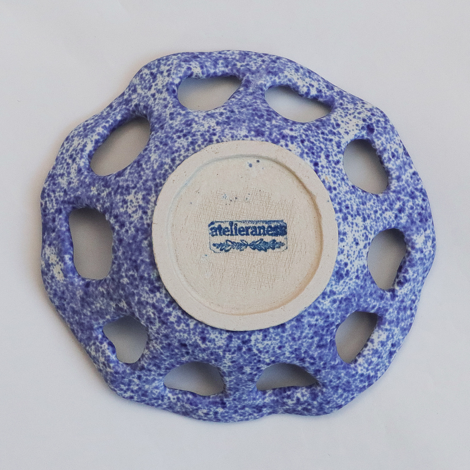 Nahaufnahme Kleine blau weiß Künstler Deko Obst Schale Keramik Steinzeug Unikat Punkte