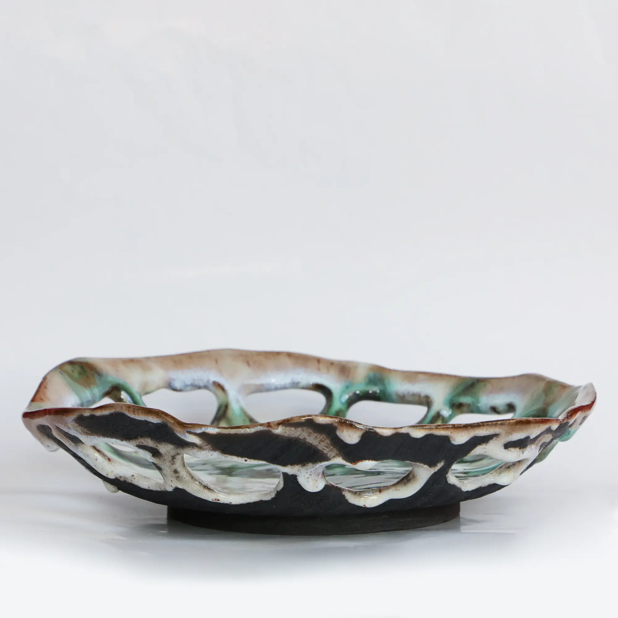 Große Künstler Obst Deko Schale Keramik schwarz Steinzeug oval abstrakt beige